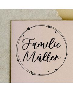 Runder Namensstempel aus Holz   